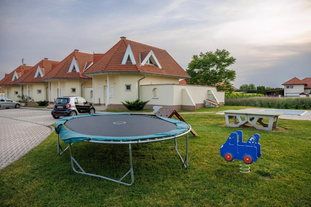 Lake House20 Villa แวแลนแซ ภายนอก รูปภาพ